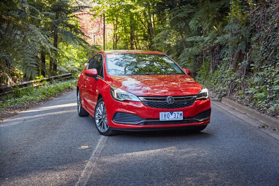  Holden Astra RSV 2016 года  (фото 18 из 26)